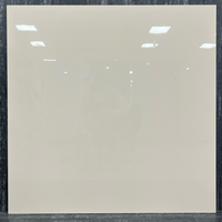 Carreaux de porcelaine super blancs Foshan 800x800mm, carreaux de sol brillants pour salon de luxe, villa, hall, projet