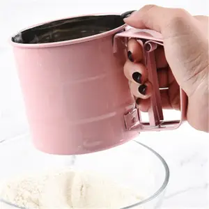 New Hand sifted flour baking tool semi-automatic hand sifted flour pressed Sifter S0167