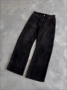 <span class=keywords><strong>Jeans</strong></span> da Uomo Personalizzati a Gamba Dritta con Ricami Intricati, Lavaggio Scuro, Motivo Artistico Mitologico Ricamato su Denim - Product Image 4