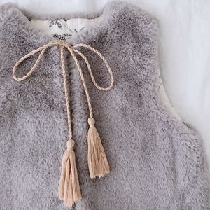 H3690/Gilet bébé en peluche lapin réversible - Product Image 5