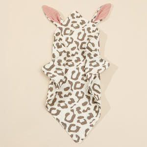 Nuovo Asciugamano per Neonati in Cotone Stampato con Orecchie di Coniglio, Doppio Strato Assorbente per Saliva, Forma Quadrata - Product Image 5