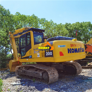 รถขุดไฮดรอลิกแบบตีนตะขาบ Komatsu PC200-8 มือสอง น้ำหนักใช้งาน 20000 กก. ชั่วโมงการทำงานน้อย พร้อมใช้งาน ปั๊มไฮดรอลิก - Product Image 3