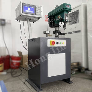 Machine d'équilibrage verticale unilatérale pour le calibrage et le test des volants d'inertie et des pièces de forme disque - Product Image 4