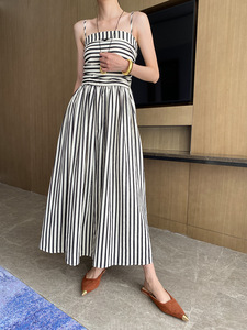 Vestido Tubo Ajustado con Tirantes, Diseño Vintage con Textura Plizada, Rayas Blancas y <span class=keywords><strong>Negras</strong></span>, Sn7479 - Product Image 6