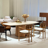 Chaise de salle à manger de style médiéval en frêne nordique avec dossier et accoudoirs en tissu pour la maison, les restaurants et les bars