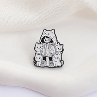 Kartun Anime gadis dan kucing bros pin Enamel lucu hewan kucing logam bros ransel kerah lencana perhiasan hadiah untuk anak-anak teman