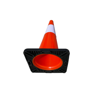 Cono de Tráfico de PVC de Alta Reflexión de 700 mm, Cuerpo Rojo, Base Negra, Cono de Seguridad para Advertencia en Obras Viales - Product Image 2