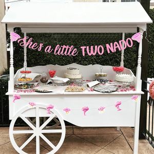 Decorazioni per Festa di <span class=keywords><strong>Compleanno</strong></span> 'Two Nado' per Bambine, Striscione 'Shes a Little Two Nado', Insegna Tornado Rosa, Accessori per Festa di <span class=keywords><strong>Compleanno</strong></span> di 2 Anni - Product Image 4