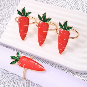 Anneau de serviette personnalisable en fer forgé de luxe, fait main, écologique et durable, pour mariages, fêtes et décoration intérieure - Product Image 2