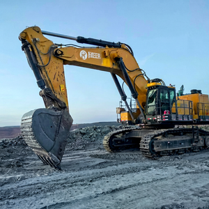 Machine de terrassement sur chenilles XE1350 de 130 tonnes, excavatrice et niveleuse de précision pour la préparation des trottoirs et des bordures routières - Product Image 1