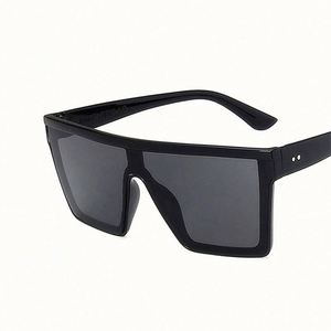 Lunettes de soleil carrées classiques vintage 2021 UV400 pour femme/homme, lunettes de soleil rétro surdimensionnées de style siamois pour femme - Product Image 2