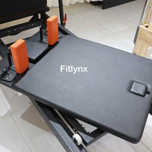 Fitlynx Durable V5 Pilates Reformer Half Trapeze <span class=keywords><strong>360</strong></span> Cama de núcleo giratorio sin límites Estudio comercial Aluminio negro con torre - Product Image 4
