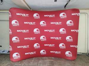 घुमावदार कपड़े पृष्ठभूमि प्रदर्शन व्यापार शो प्रदर्शन पॉप अप बैनर कपड़े खड़ा पोर्टेबल पृष्ठभूमि बैनर - Product Image 5