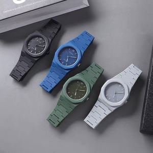 Reloj de cuarzo de lujo personalizable para hombre con correa de acero inoxidable - Product Image 5