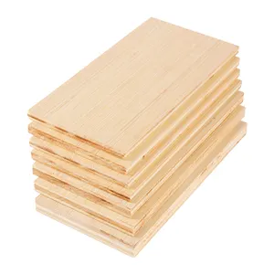 La costruzione in compensato di pino resistente al fuoco utilizza compensato di legno di pino trattato a pressione 4 x8