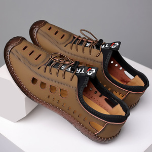 Zuecos Casuales de Cuero para Hombre, Transpirables, con Suela Suave, Banda Elástica, Zapatos Sin Cordones, Sandalias de Verano para Adultos - Product Image 1
