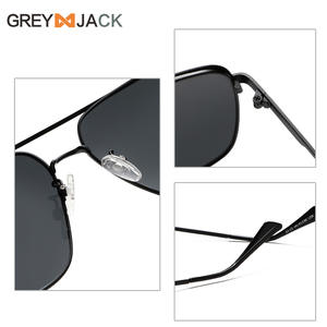 Gafas de Sol Polarizadas para Hombre Greyjack, Montura Metálica Negra, Lentes TAC UV400, Estilo Conductor, Lentes Cuadradas Grandes - Product Image 3