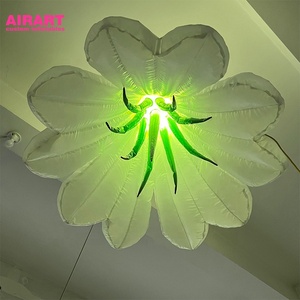 Fleurs gonflables blanches illuminées par LED, belles fleurs gonflables décoratives pour les thèmes de fête - Product Image 4
