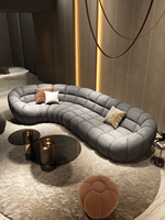 Italienisches Minimalistisches Design Großes Villa-Wohnzimmer Gebogenes Eck-Rundsofa aus Stoff