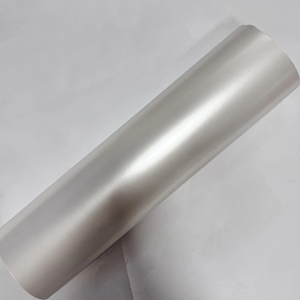 Vinilo para Envoltura de Automóviles ICE Film Matt Chrome Pearl White, Color Cambiante, PVC, Libre de Burbujas, Súper Elástico - Product Image 5