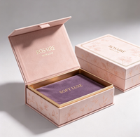 Boîte cadeau rigide à clapet personnalisée avec estampage à chaud de luxe, logo personnalisé, insert en velours pour emballage de bijoux, cosmétiques et parfums