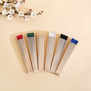 Abanico de Danza Española con Patrones Grabados Personalizables, Varillas de Madera, Ideal para Espectáculos y Regalos - Product Image 6