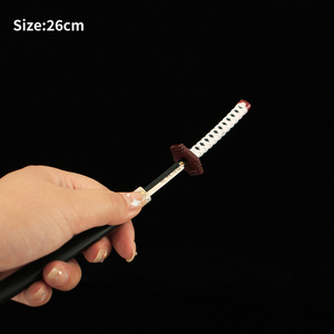 Vendita calda cacciatrice di demoni Mini Katana spada 26cm metallo <span class=keywords><strong>Auto</strong></span> espulsione Lifelike demone Slayer collezione portachiavi Anime giapponese - Product Image 2