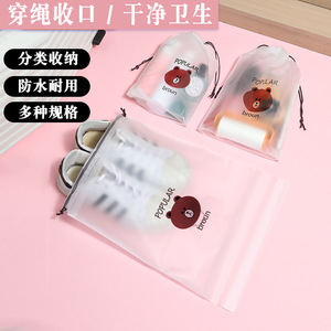 Sac à chaussures populaire en tissu givré motif ours brun avec cordon de serrage, imperméable, pour voyage, rangement et usage domestique polyvalent - Product Image 1