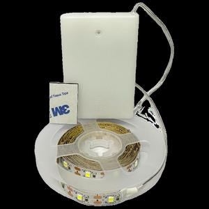 Barra de luz para caja de baterías, luz LED sin baterías con luz suave y autoadhesiva, luz ambiental para TV - Product Image 4