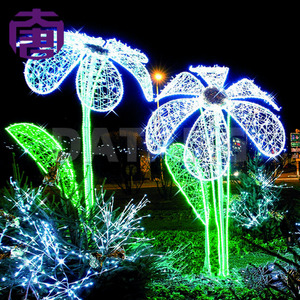 ไฟประดับตกแต่งดอกไม้คริสต์มาสแบบกันน้ำ LED สำหรับตกแต่งภูมิทัศน์กลางแจ้ง เหมาะสำหรับเทศกาล ถนน และสวน - Product Image 3