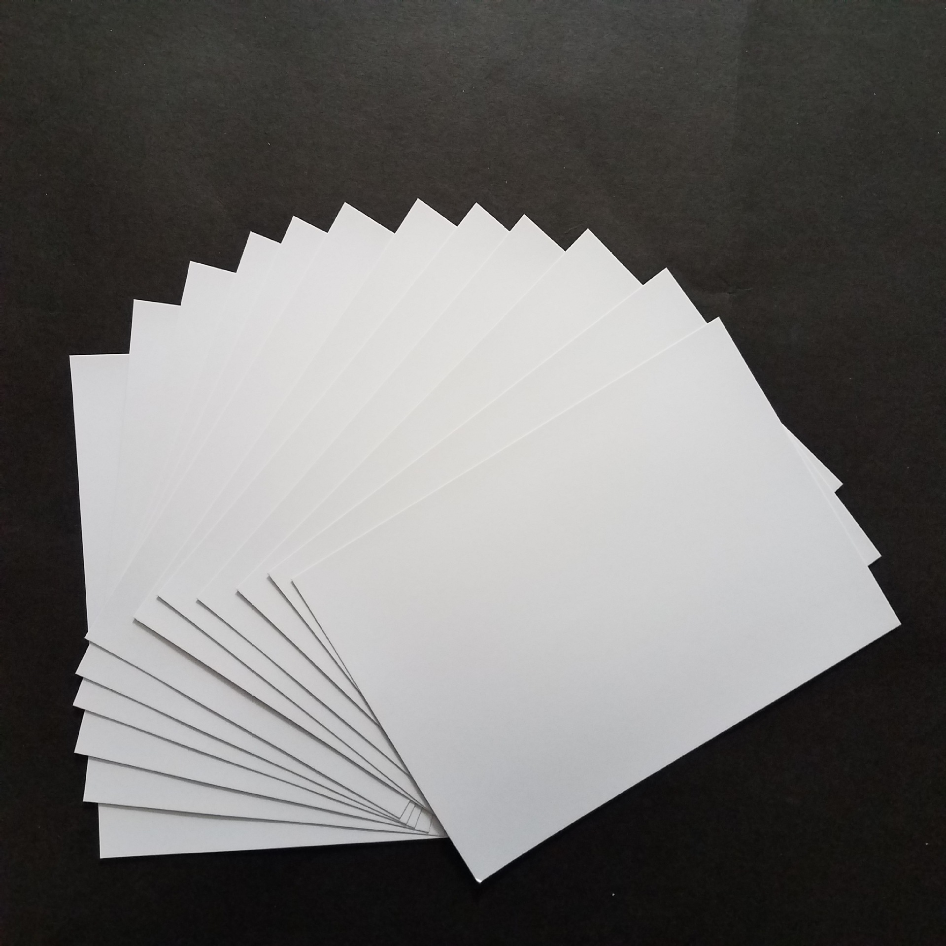 Wholesale Supply of 250g-400g Double-sided Thickened Durable White Cardboard for Packaging Paper Boxes