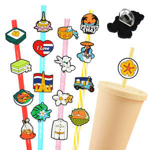 อุปกรณ์เสริมเครื่องดื่ม PVC ป้องกันฝุ่น ใช้ซ้ำได้ ผลิตโดยผู้ผลิตในประเทศไทย ฝาครอบหลอดดูดและจี้ตกแต่ง สไตล์ไทย - Product Image 1