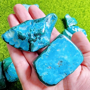 Malaquita <span class=keywords><strong>de</strong></span> piedras preciosas pulidas <span class=keywords><strong>de</strong></span> fábrica <span class=keywords><strong>de</strong></span> alta calidad con piedras <span class=keywords><strong>de</strong></span> cristales naturales Freefom <span class=keywords><strong>de</strong></span> crisocola para Fengshui - Product Image 4