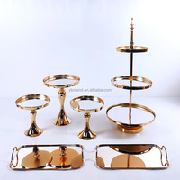 Vente en gros L Supports de table en métal à 3 niveaux pour gâteau cupcake Support à dessert à plusieurs niveaux en or pour mariage