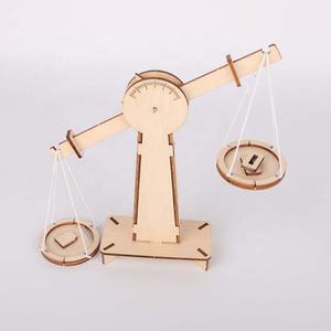 Balance à levier en bois à faire soi-même, balance de pesage, jouet éducatif d'équilibre pour l'enseignement des sciences et des mathématiques pour <span class=keywords><strong>les</strong></span> élèves et <span class=keywords><strong>les</strong></span> enfants - Product Image 4