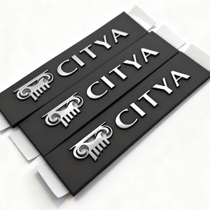 Emblème de <span class=keywords><strong>voiture</strong></span> <span class=keywords><strong>personnalisé</strong></span> en plastique ABS 3D auto-adhésif - Badge logo lettre creuse <span class=keywords><strong>personnalisé</strong></span> avec finition cristal scintillant réutilisable - Product Image 6