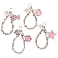 Nouveau design porte-clés mousqueton en alliage de zinc avec pendentif étoile à cinq branches incrusté de diamants, accessoire léger pour téléphone portable iPhone