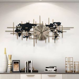 96x43cm dropshipping sản phẩm <span class=keywords><strong>2025</strong></span> <span class=keywords><strong>New</strong></span> sang trọng trang trí nội thất hiện đại kim loại đồng hồ treo tường lớn Thế Giới bản đồ hình dạng đồng hồ cho phòng khách - Product Image 3