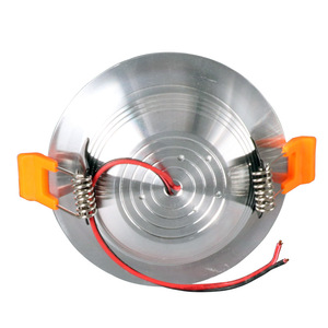 Accesorios para caravanas blancos, luz LED de cúpula redonda de 12V 3W para iluminación interior de caravanas, yates y vehículos recreativos. - Product Image 2