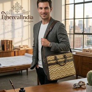 Bolso para portátil hecho a mano con estampado de bloques, bolso de mensajero de algodón para oficina, bolso tote bohemio para el trabajo con correa. - Product Image 3