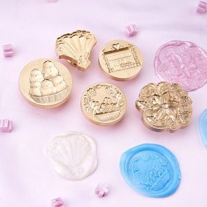 Testa di timbro 3D tridimensionale di forma irregolare per uso decorativo - Product Image 1