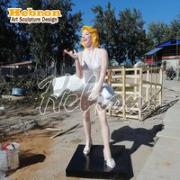 Op maat gemaakte levensgrote beroemde filmster in folk art stijl hars Marilyn Monroe standbeeld