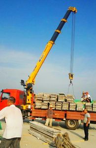 رافعة شاحنة تلسكوبية مستعملة من إنتاج XCMG طراز SQS200-4 بحمولة 8 أطنان بسعر جيد - Product Image 6