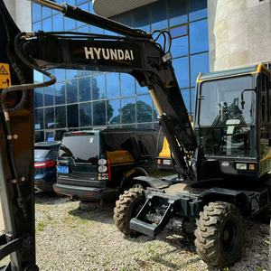 Excavadora de Ruedas Hyundai 60W-9 Usada de Alta Calidad con Motor Yanmar (6 Toneladas), Bomba de Caja de Cambios y PLC - Product Image 2