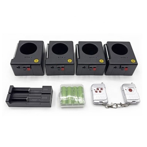 Máquina de Fuegos Artificiales Fríos para Bodas y Cumpleaños, Pirotecnia de Escenario, 4 Canales, Batería de Litio Recargable - Product Image 1