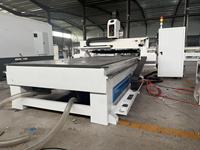 Machine de découpe à couteau vibrant oscillant CNC STM1325O 1300*2500mm, équipement de découpe numérique de précision
