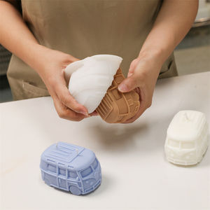 Moule en silicone pour bougie en forme de camping-<span class=keywords><strong>car</strong></span>, bus ou voiture rétro italienne vintage, pour la fabrication artisanale de bougies et l'ornementation décorative de la maison - Product Image 4