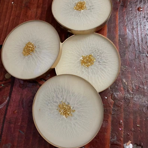 Juego de Posavasos de Resina Duraderos para Uso Diario, que Ayudan a Prevenir Manchas en la Mesa, Daños por Calor y Marcas de Agua en el Hogar o la Oficina - Product Image 1