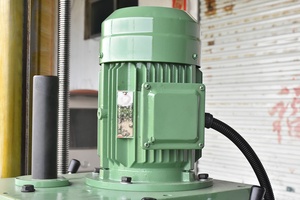 آلة حفر وتثقيب CNC ذات ذراع شعاعي Z3040 من ميتشانج، جديدة وأوتوماتيكية، 220 فولت، قطر حفر أقصى 40 مم، محرك بقوة 2.2 كيلو واط - Product Image 6