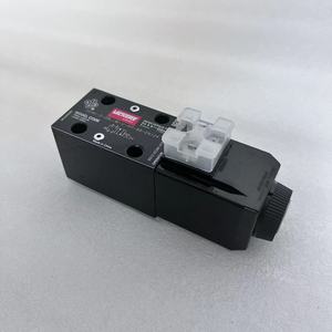 Controlador Direccional Original DG4V-3-2BL-M-U-H7-69-EN124 para Máquina de Moldeo por Inyección - Product Image 3